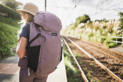 Forclaz Women's Travel 900 60 + 6 L Backpacking Pack